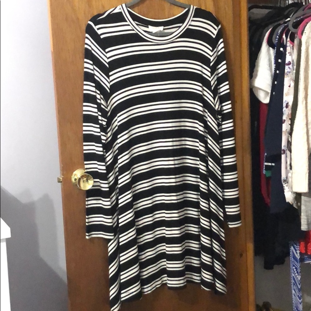 Loft Lounge Outlet Dress